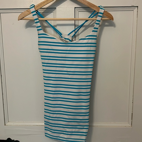 Lululemon Yoga Top - Picture 1 of 7